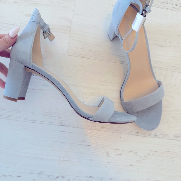 Nine West light blue suede heels Sz 10 new - Picture 3 of 5